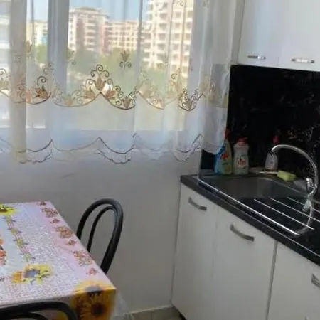 Gazoniere Rruga 1 Maji * Vlorë